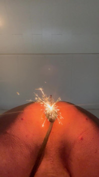 Sterretje Laten Branden in Anus