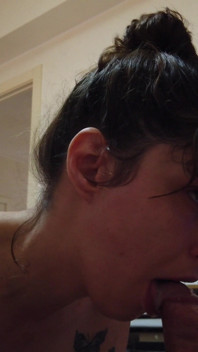 POV-blowjob, leckeres zungenspiel in seiner cocoon