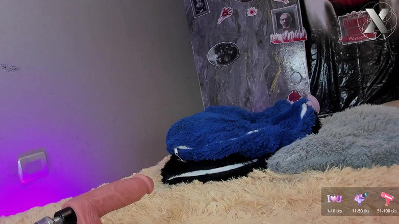 Lesbian Friends: Dildo Fuck na 4 z jękami