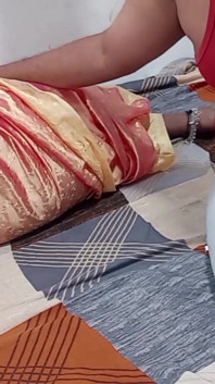 Mijn man overtuigde me, ik ben boos en werd geneukt en werd een gelukkig orgasme, Desi sexy video