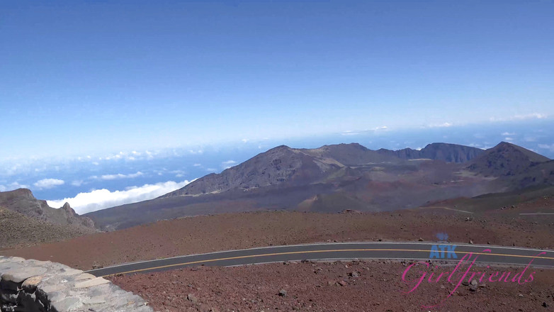 ATK Girlfriends: シドニー・コールとのハワイでのバーチャルバケーション