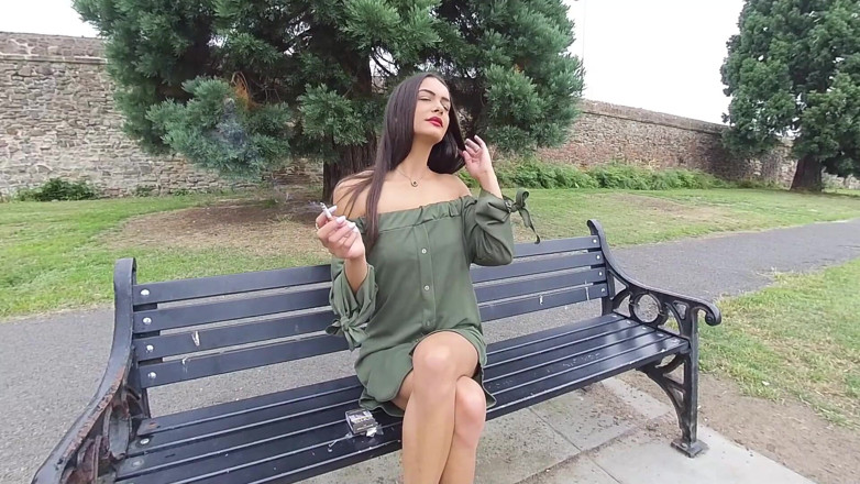 VR smokers HD-2D Videos Only: Kim Model - धूम्रपान