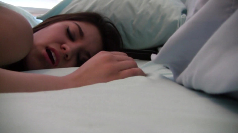 Femdom Austria: Gadis remaja imut amatir dientot pov