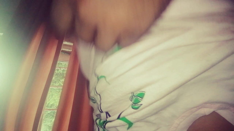 Tina Baby: Fiica vitregă nu are rușine pentru pula tatălui vitreg