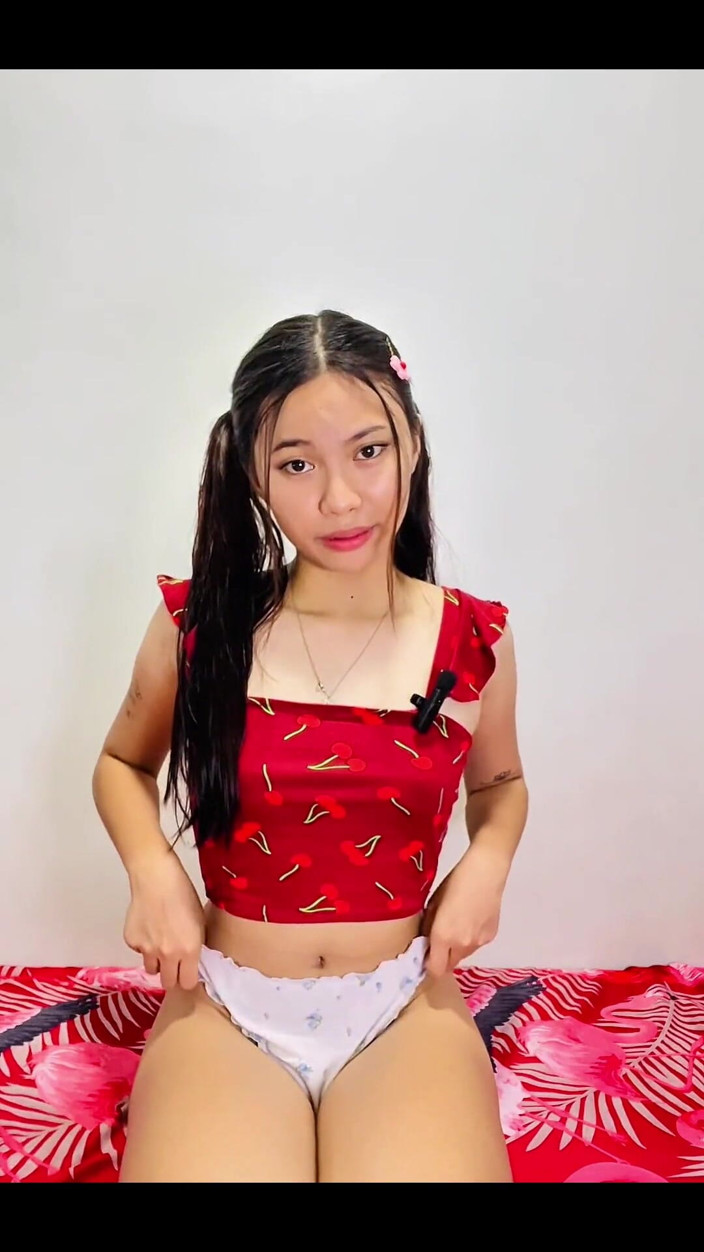 Cherrryblisss: pyari larki