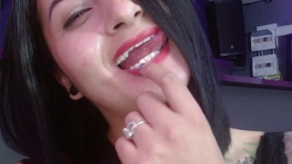 Tamara Russo: Red lips