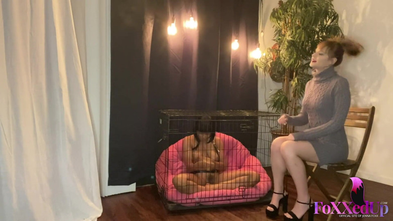 Jenna Foxx: Submissive MILF Jenna Foxx loves to please pussy and feet!!