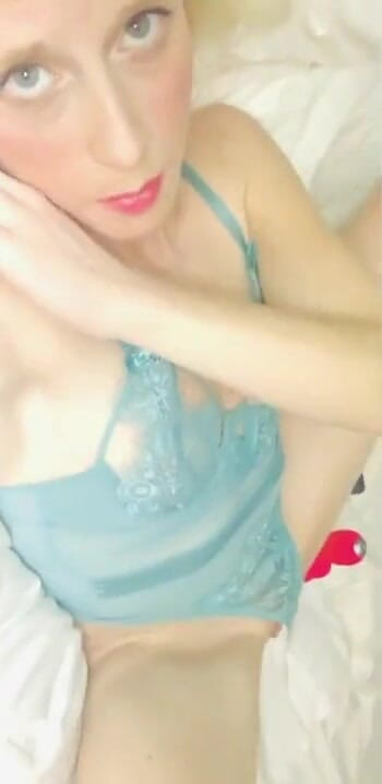 Chelly181818: Teal lingerie pussy slap and squirt