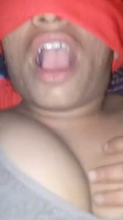 Amrita32: हॉट भारतीय देसी सौतेला भाई और भाभी का हॉट सेक्स