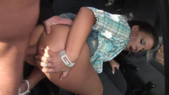 Xtime Network: Šukání sání, anál penetrovaný v autě... stříkání na kundičku