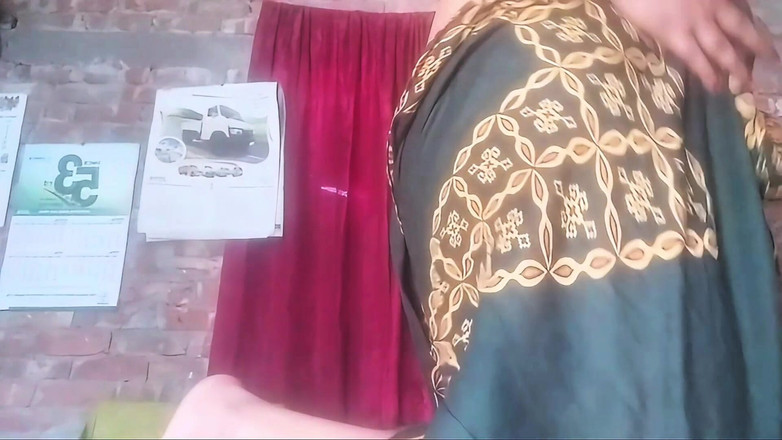 nadiya2026: Tôi rất cô đơn, ai đó đến và đụ tôi video người Ấn Banabo.