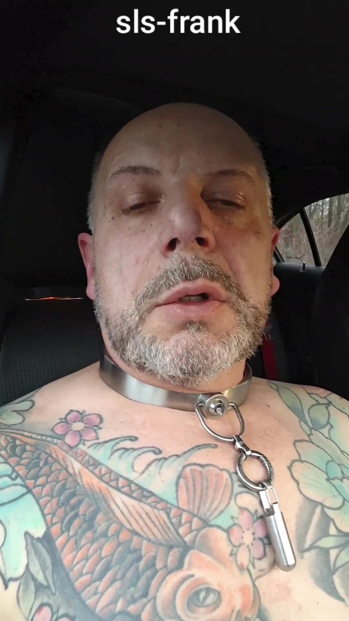 sls-frank: SLS-Frank, czekam na parkingu dla wspólnego carpoolingu na klienta