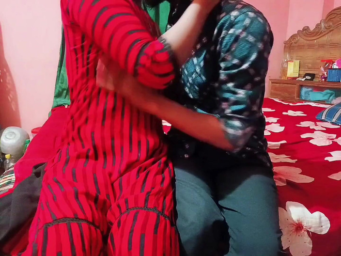 Bdsex24: Scopata duramente con la mia sorellastra sexy e adorabile