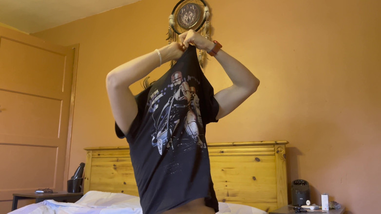 Wamgirlx: Pertama kali pakai dildo!