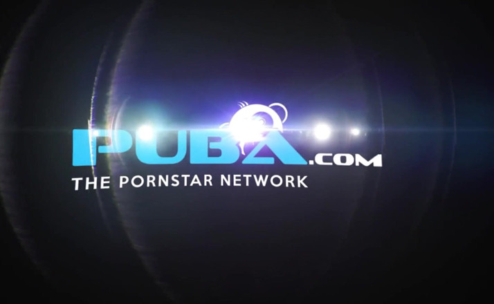 PUBA: Deslumbrante Mason Moore adora chupar pau em POV