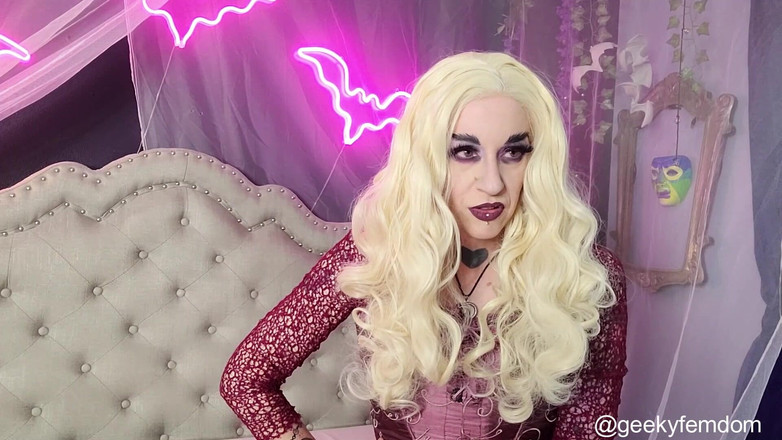 Geeky Femdom: Hocus Pocus - лизать киску, иметь дело с ведьмой