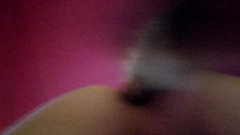 Joslin: Joslin skakar anal svansplugg