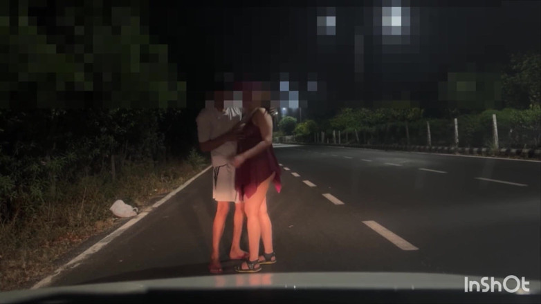 Indian Couplexx: 길에서 모르는 놈을 따먹는 핫한 바비