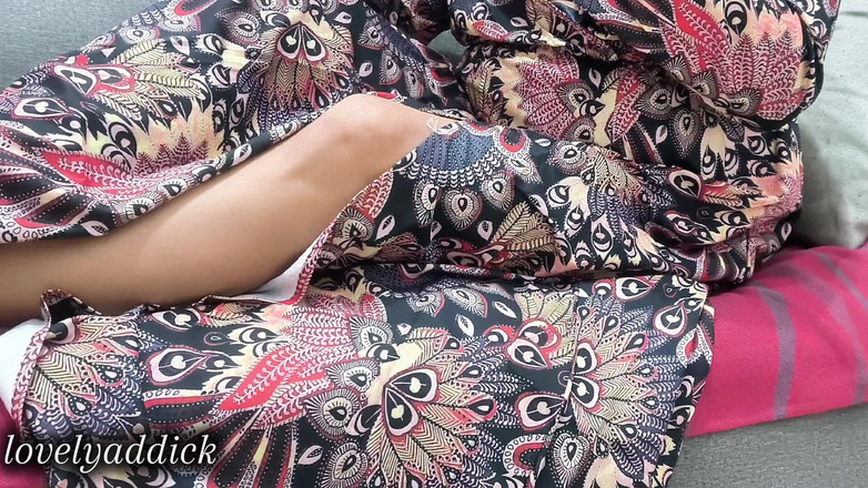 Lovelyaddik: Buso Saudara Tiri Ketika Dia Tidak Memakai Celana Dalam privind...