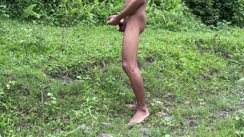 LonlyBoy: Nude Fun in Public Place Indian Young Boy