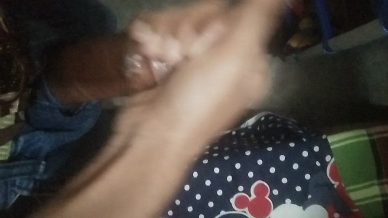 Viral_tiktokar: Cowok ini pengen banget ngentot sama cewek ini, jadi tanganku...