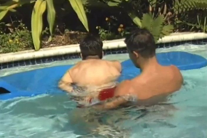 Gay X: Gay adventure in swimming pool!!!
