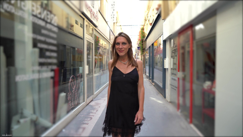 Nude in France: Robin, zwycięzca naszego konkursu, bierze dziewictwo z Sixtine