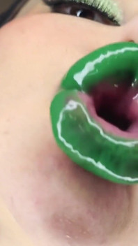 Verde minty lápiz labial brillante puchera bimbo besos 1080 fhd