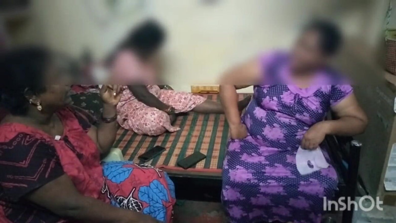 Tamil lesbian: Diskusi hot tiga tante