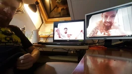 वॉचर के लिए खुद को चूसना