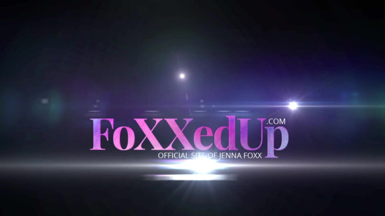 Jenna Foxx: Jenna Foxx dana DeArmond ke saath nakli land bandhakar lesbiyan...