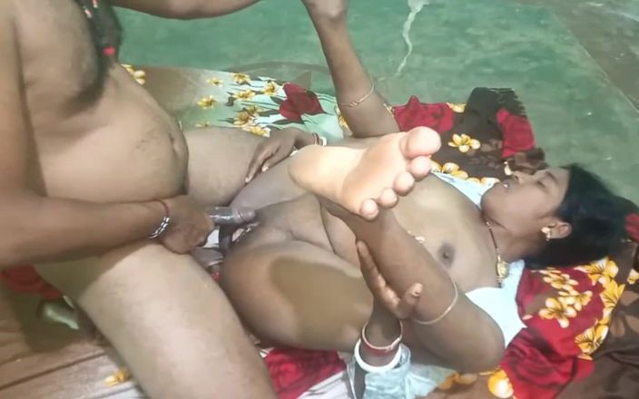 Sumitra-bhabi: Video gadis india lagi asik mainin video seks gaya desa