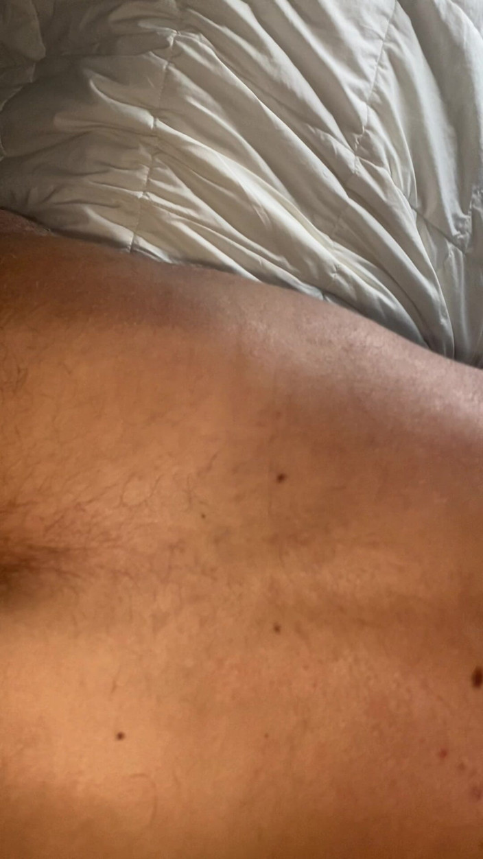 Naughty Talulah pegging: Peggar honom doggy för första gången någonsin