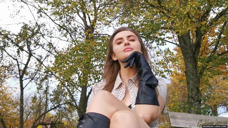 Goddess Lena: Dirt eater for my boots