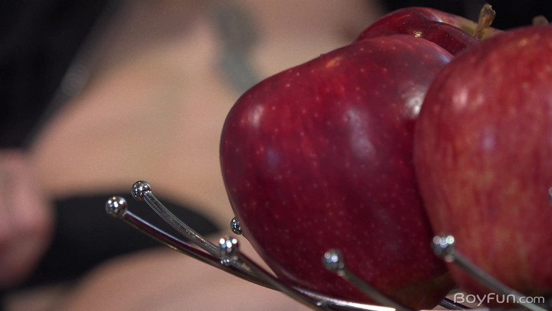 BoyFun Solo: Zralý Mladý hřebec