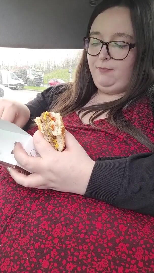 SSBBWLadyBrads: 더 많은 핑거링