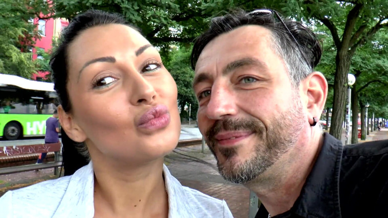 MMV Films and Clips XXX: Hete vrouw dubbele penetratie in neukfeest camper