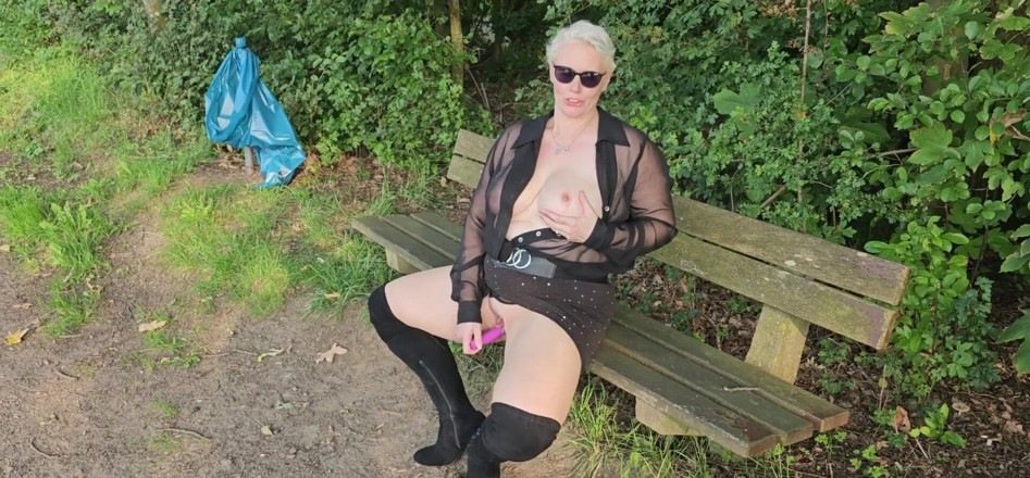 UserBitch1: På Mittellandkanalen knullade jag min vibrator