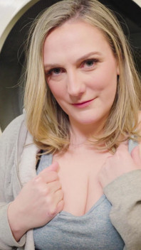 Risicovolle Wasserette Creampie - Clara Dee POV Tietenbeurt En Cowgirl