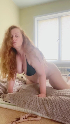 VikkiGeorgia: 내 팬티를 과시하고 있어