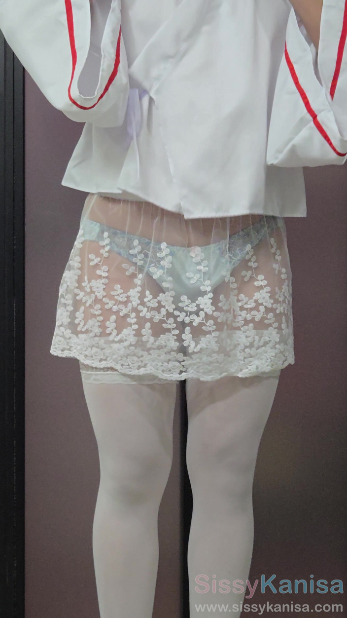 SissyKanisa: bahin Kanisa chhoti skart miko cosplay ep1: dresing prapt karen