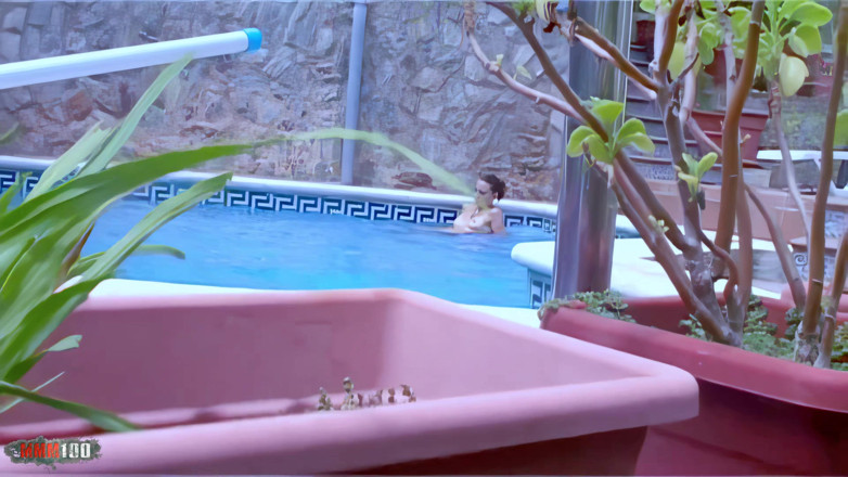 MMM100 Solo: Video seksi Missguapa_pool