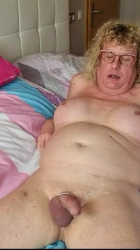 2024-11 Tgirl Anna Cumshots Comp
