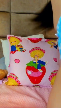 Jí Moji Chlupatou Vagínu a Chodidla, Aniž by Mi Dal Čas Cokoliv Říkat