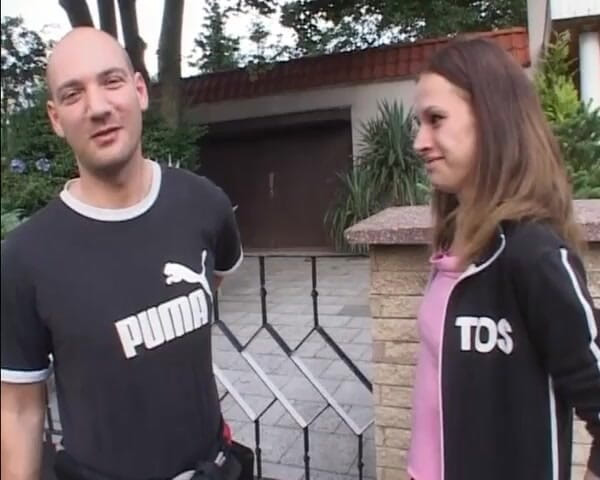 Deutscher hardcore: สาวเยอรมันผอมบางสวยๆ ขี่ควยใหญ่แบบมืออาชีพ