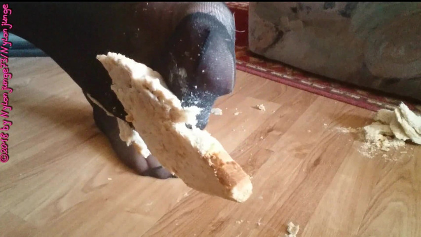 Toast Crushed Slices (Carmen_Nylonjunge) Toast Crushed Slices (Carmen_Nylonjunge)