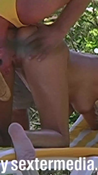 Bikini girl Cindy wants her wet ass to be inseminated