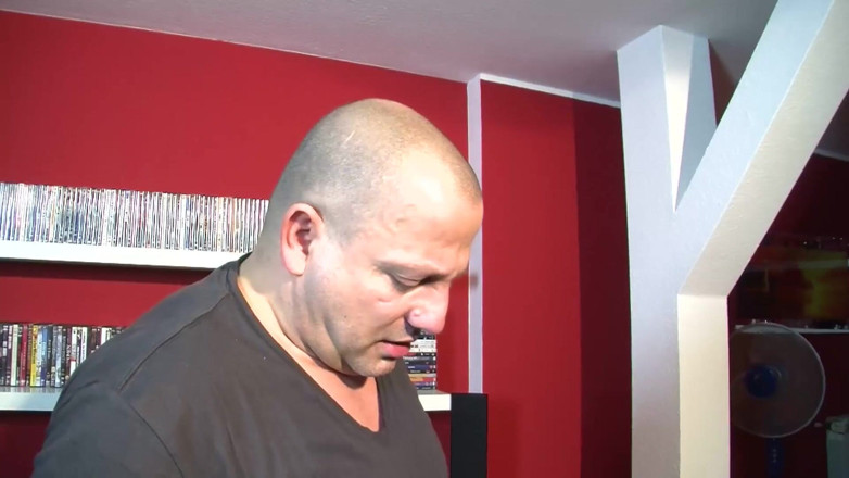 Mature Climax - 100% Mature Videos: Руда повія з татуюваннями смокче божевільний член