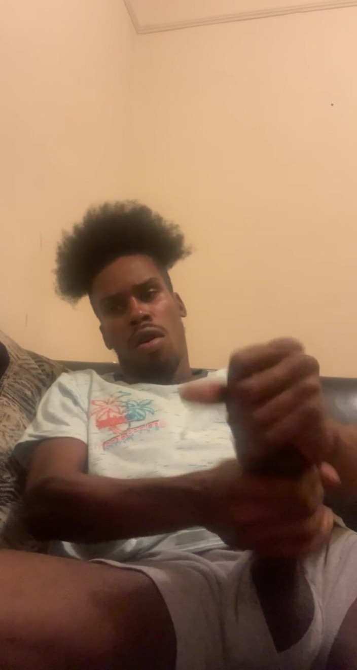 Prettyboy J: 2 handed jerk off