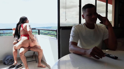 AndreaBusty: Istri yang tunduk bercinta dengan rekan kerja suaminya yang cuckold